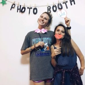 Meet your Posher, Charlotte